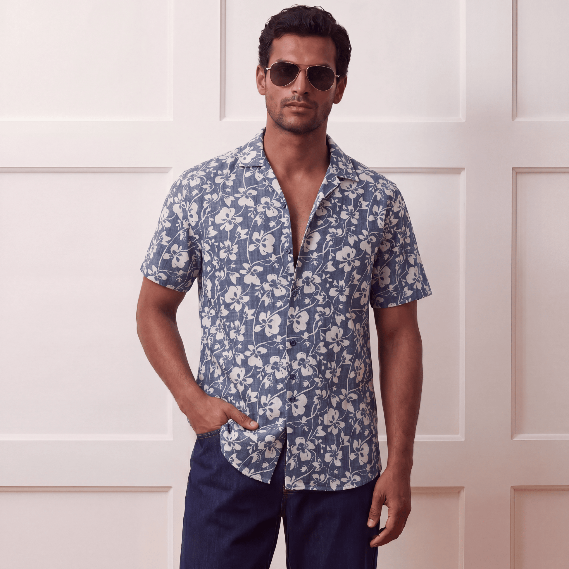 Relaxed Cuban collar cotton shirt in blue with white floral pattern
